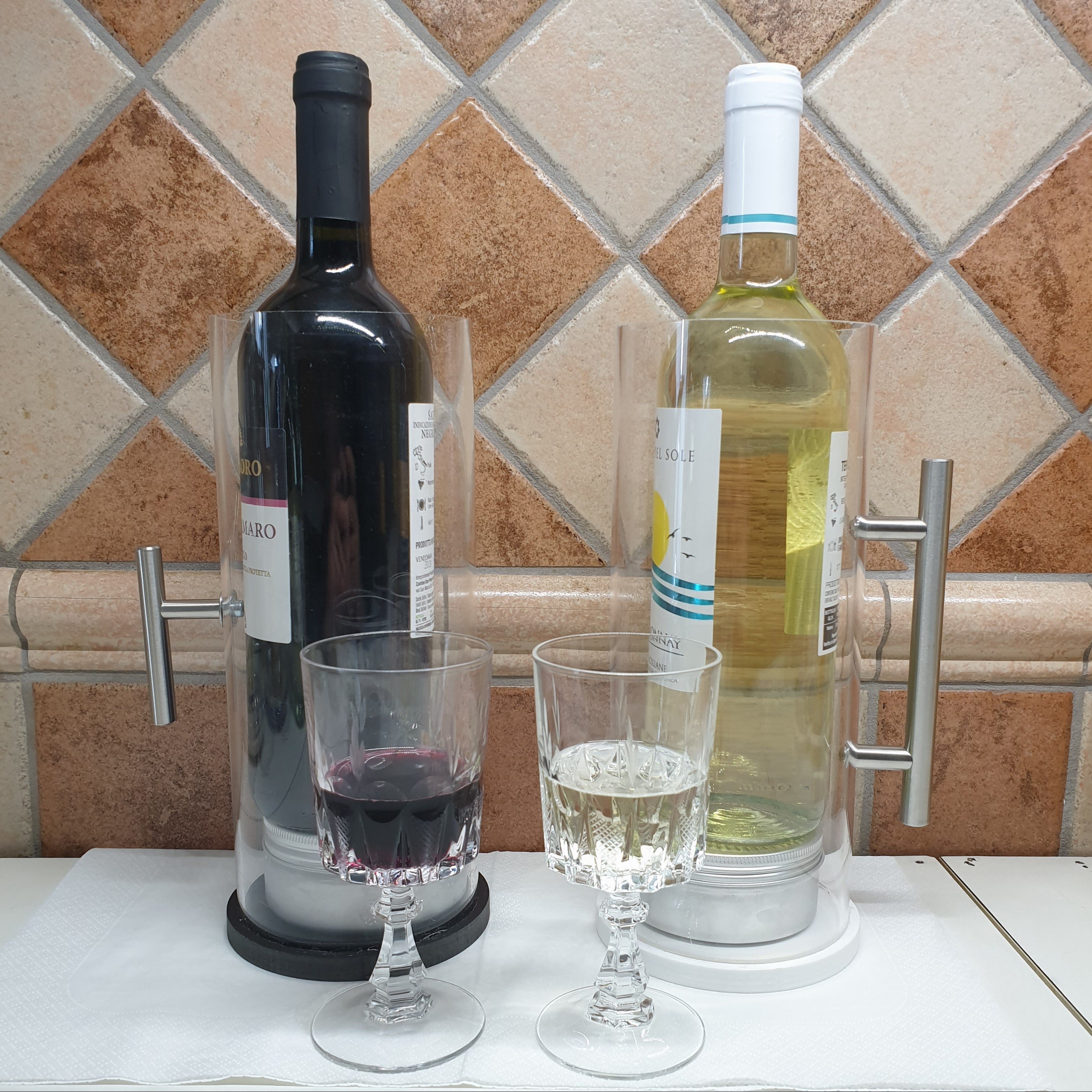 Cool Drink bevi bene-secchiello per vino pronto in 3 secondi-senza  ghiaccio o acqua- si aggancia al bordo di ogni tavolo - Nel Parco dei  Nebrodi